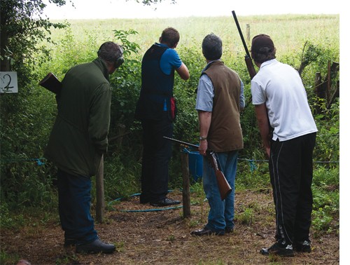 clay shooting stand